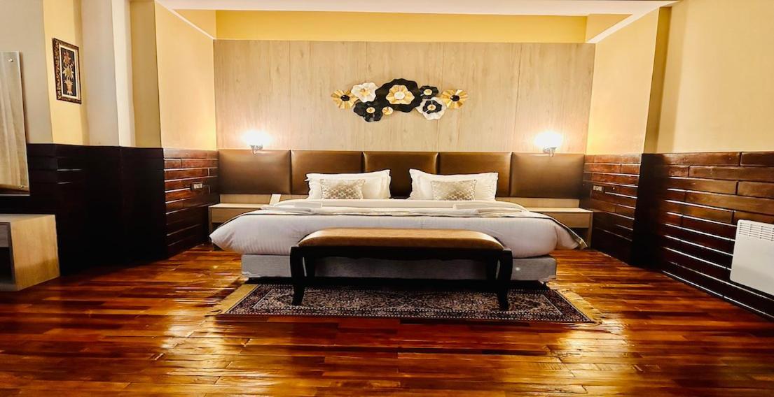 Silver Cloud Hotel Паро Екстер'єр фото