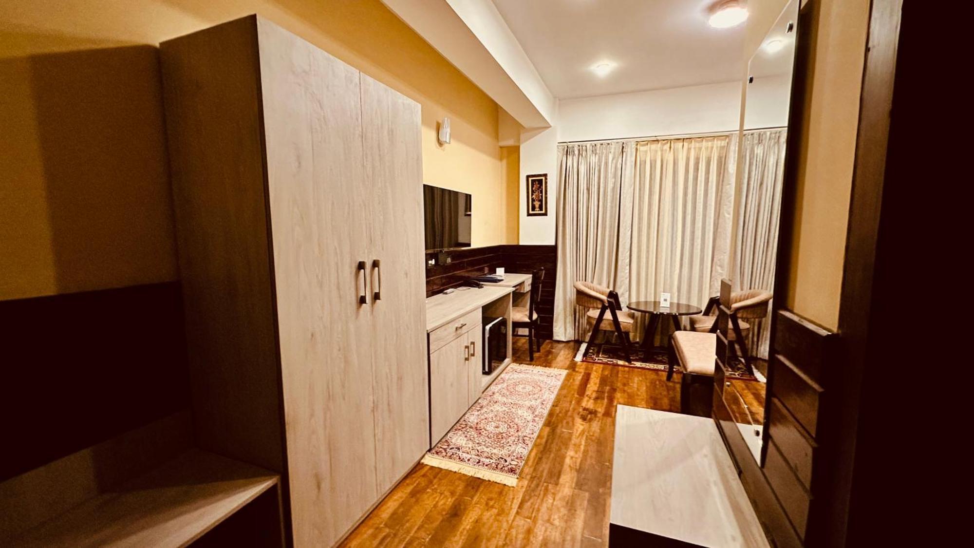 Silver Cloud Hotel Паро Екстер'єр фото