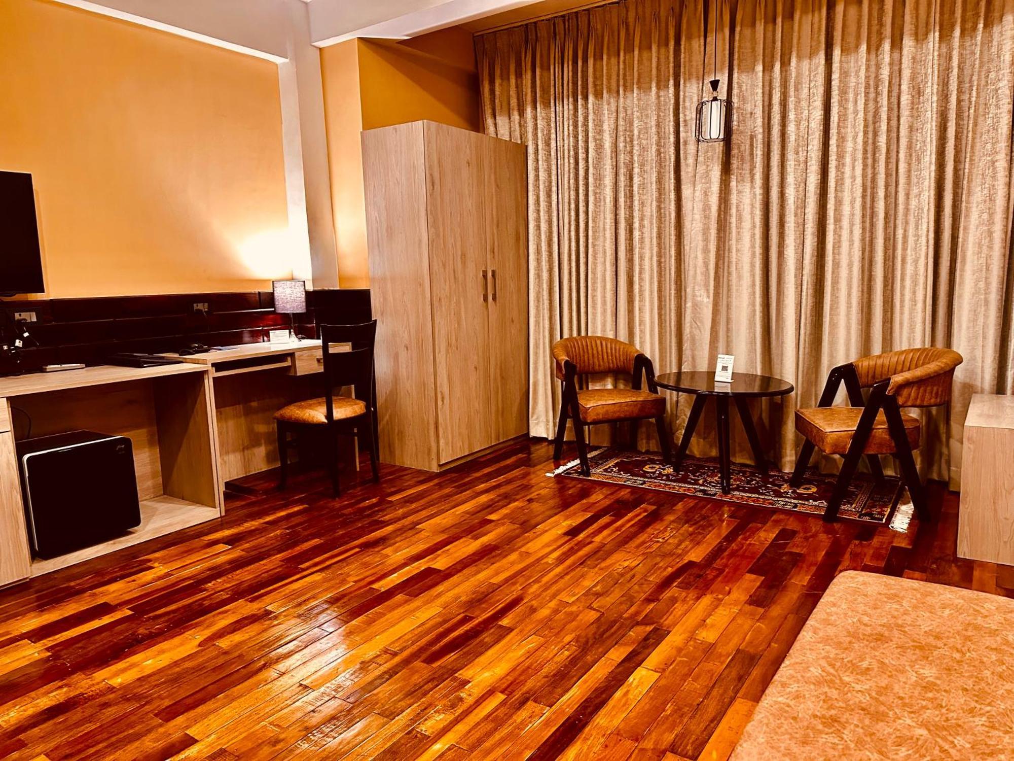 Silver Cloud Hotel Паро Екстер'єр фото